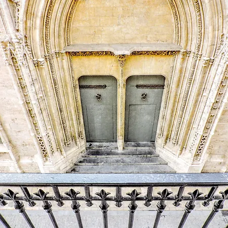 ホーム ユース バイ フィートアップ ホステルズ ホステル *