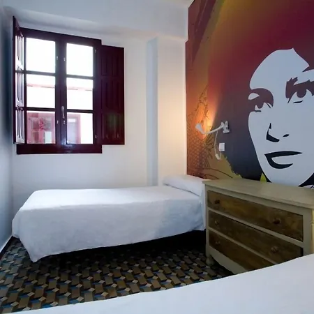 호스텔 유스 바이 핏업 *