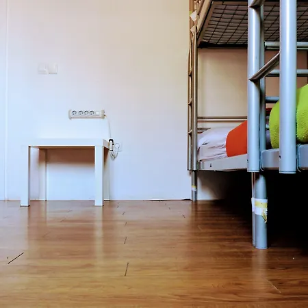 Feetup Backpackers *