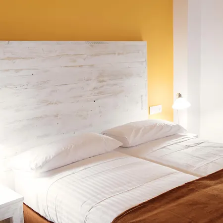 Hotel Ad Hoc Carmen 2*