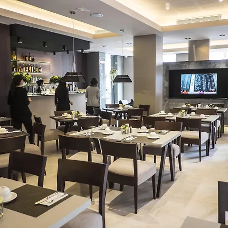 Vincci Mercat 4* Valencie