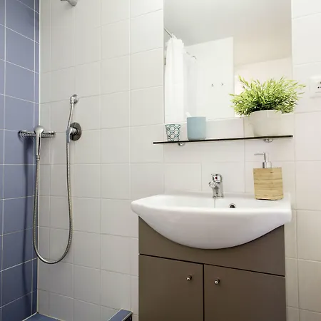 Residencia Universitaria Resa Damia Bonet דירה *