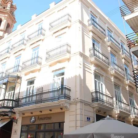 מלון San Lorenzo Boutique Plaza