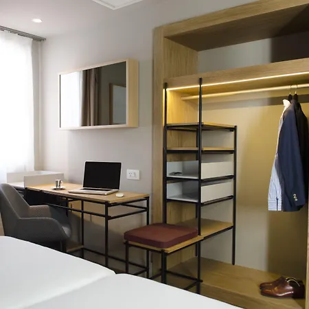 One Shot Colón 46 3*