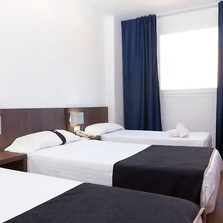 Olympia Universidades Hotell 3*