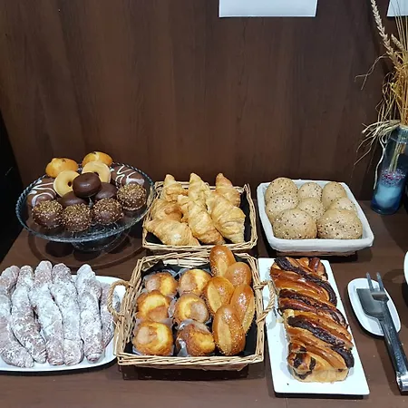 Olympia Universidades Hotell