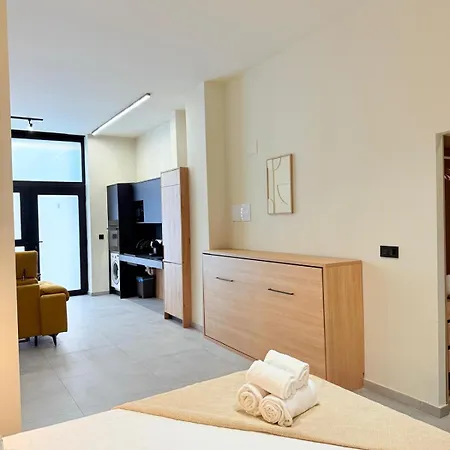 Travel Habitat Jardin Ayora Appartement *