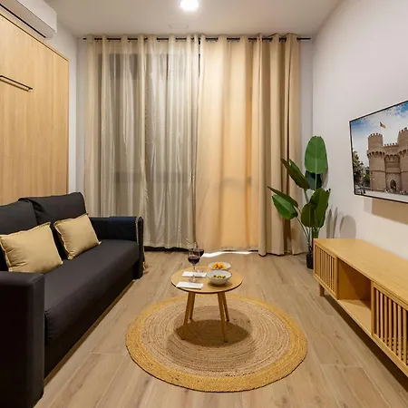 Travel Habitat Nou Mestalla Apartment Valencia