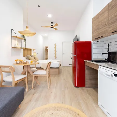 Travel Habitat Nou Mestalla شقة