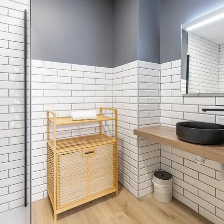 Travel Habitat Nou Mestalla فالنسيا