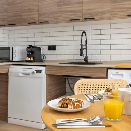 Travel Habitat Nou Mestalla شقة