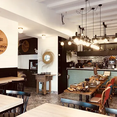 Szálloda Myr Plaza Mercado & Valencia