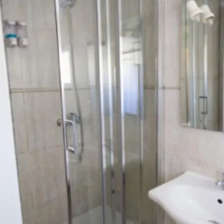 Nwt Station Pensionat 2*