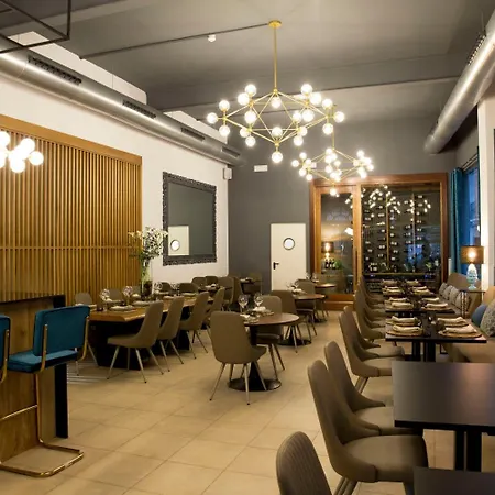 Quart Youth & Valencia