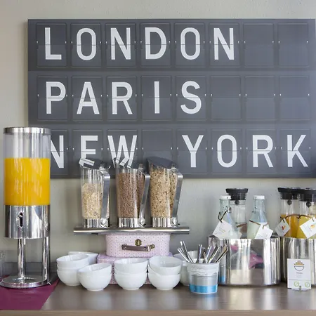 Casual Vintage Hotel