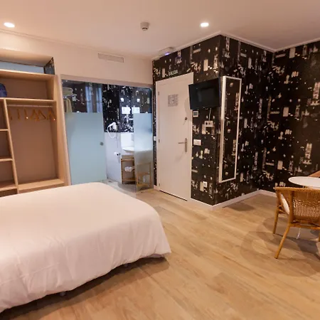 Szálloda Host & Valencia