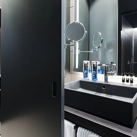 One Shot Mercat Hotell 4*