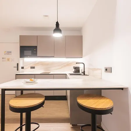 Guastavino By Alma * Valence