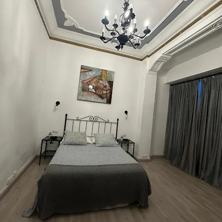 Turia Pio De 3 * فالنسيا