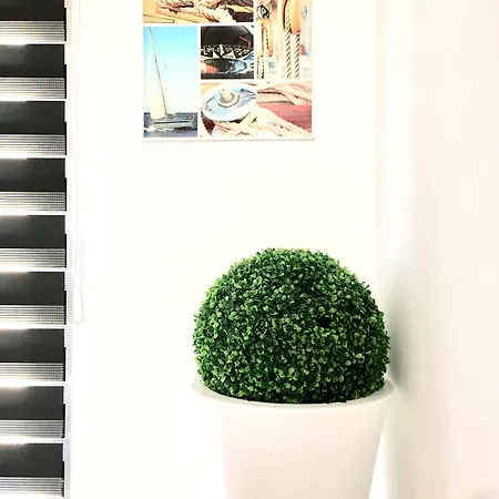 Oyo Duc De Gaeta 3* Walencja