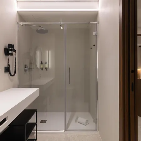 Moontels Colon * バレンシア