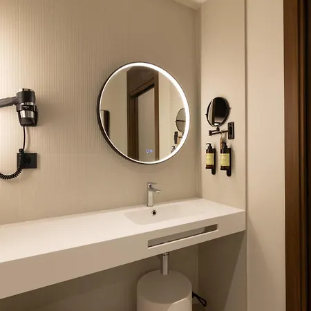 Moontels Colon Hotel *