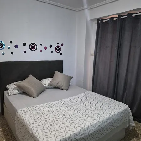 Homestay Democracia Delux Valencia