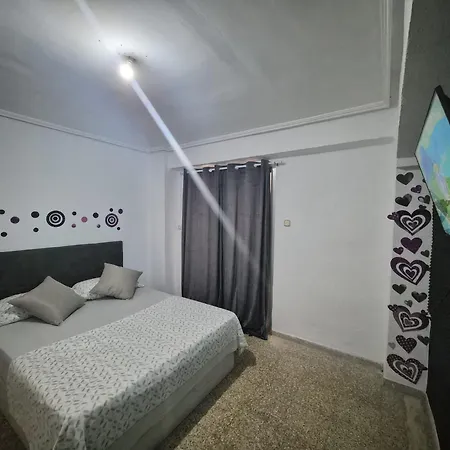 Democracia Delux Homestay szállás