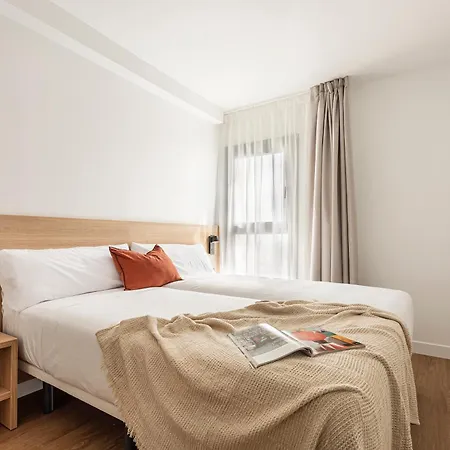 B48 Feria 4* ולנסיה