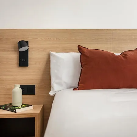 B48 Feria מלון דירות