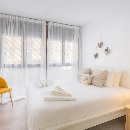 Casa Girasol - Spacious Near Center Daire