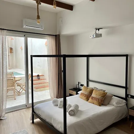 Acogedor Frente A Plaza De La Iglesia