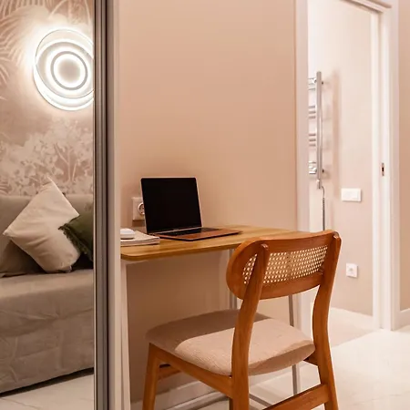 Era Deluxe Oasis 1 Near The *