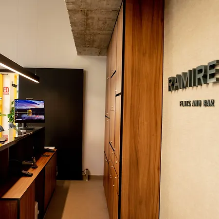 Ramirez Flats Aparthotel 4*