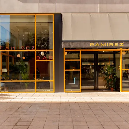 Lägenhetshotell Ramirez Flats 4*