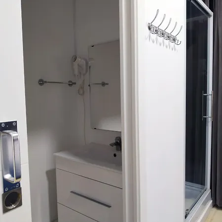 Flats Friends Plaza De La Reina 4* 발렌시아