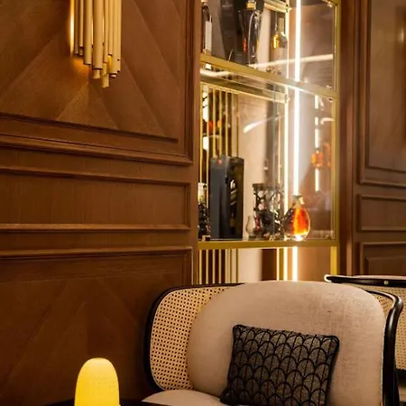 Myr Palacio Vallier מלון 5*