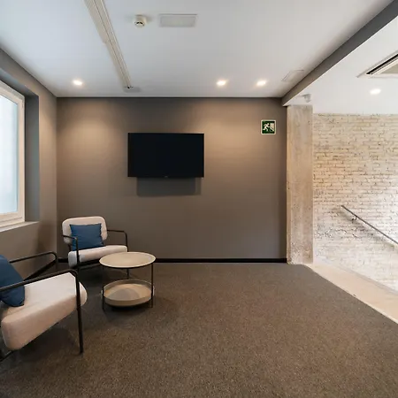 Nest Style Hotel