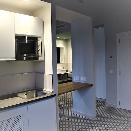 מלון & Co. Quart Boutique