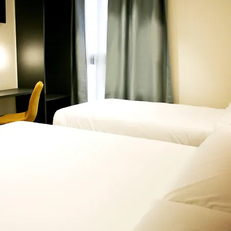 Az Hqtel Arena Hotell