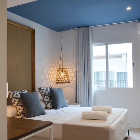 & Co. Saler Boutique Hotel 3*