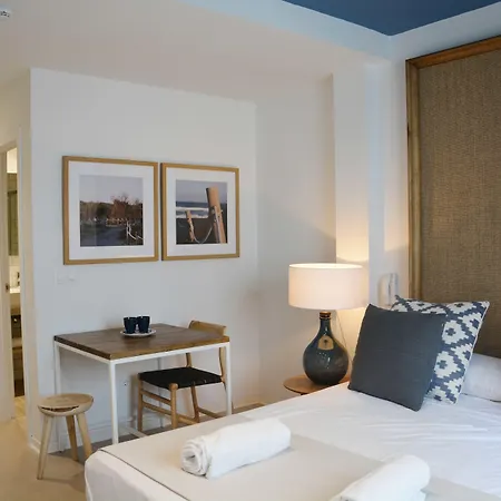 & Co. Saler Boutique