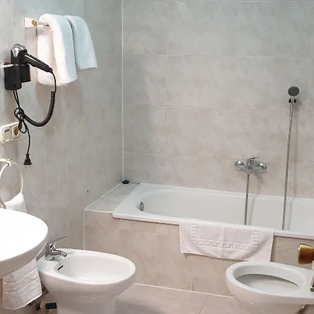 מלון Sundos Feria 2*