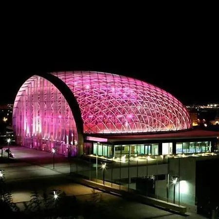 Sundos Feria מלון