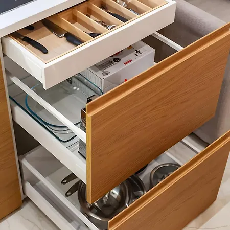 Era Deluxe Oasis 1 Near The Valencie