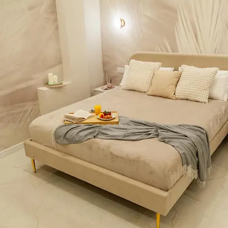 Era Deluxe Near The Of *