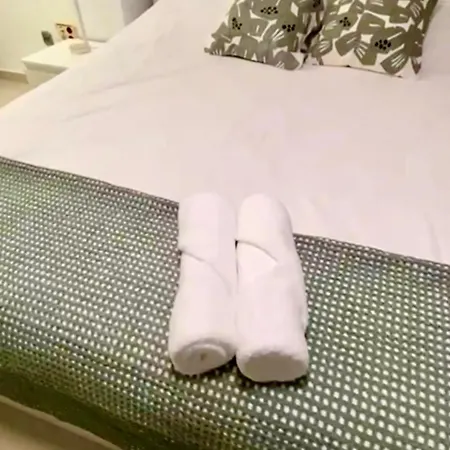 Across From The Turia Modern Appartement