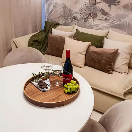 Era Deluxe Oasis 2 Near The Apartament *