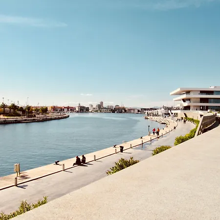 Hotel The Valentia Corretgeria