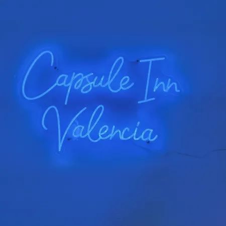 Capsule מלון קפסולה 2*